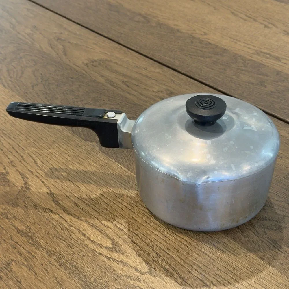 Vintage Magnalite 4682 Classic 2 Qt 1.9L Saucepan Pot W/Lid Double Spout GHC USA
